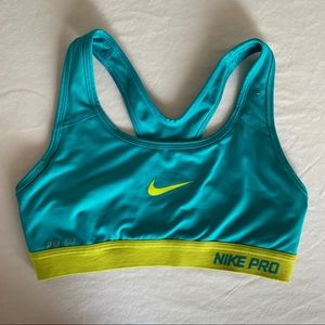Nike Pro Sportsbra